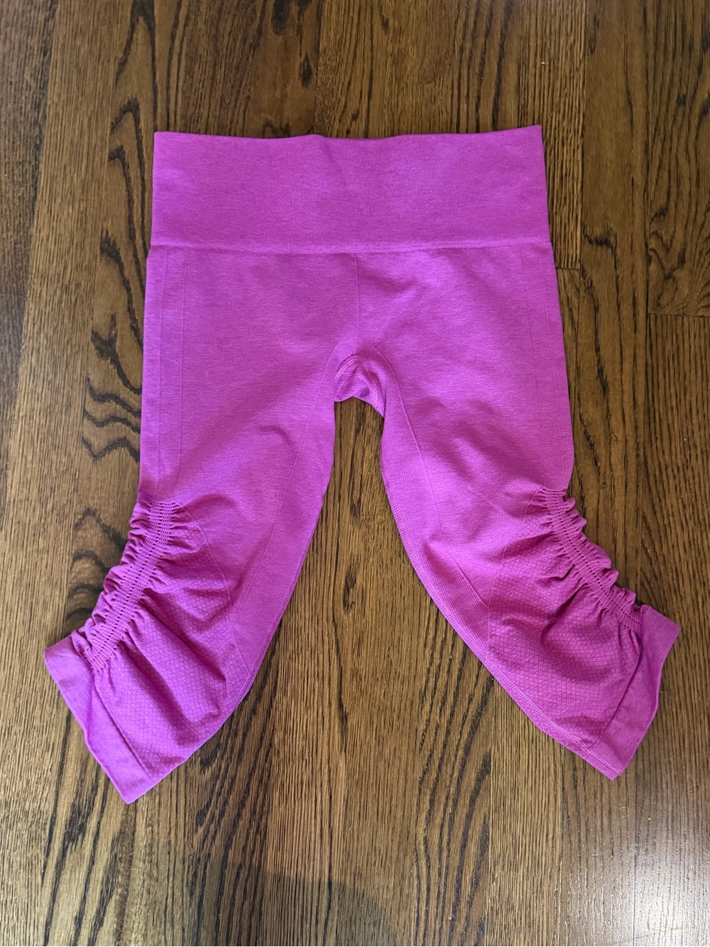 lululemon athletica Magenta Ruched Capri Leggings